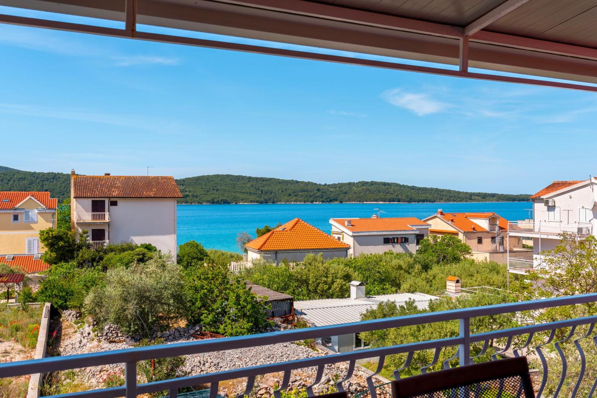 Danica Luxury Seaside Apartment Шибеник Екстер'єр фото