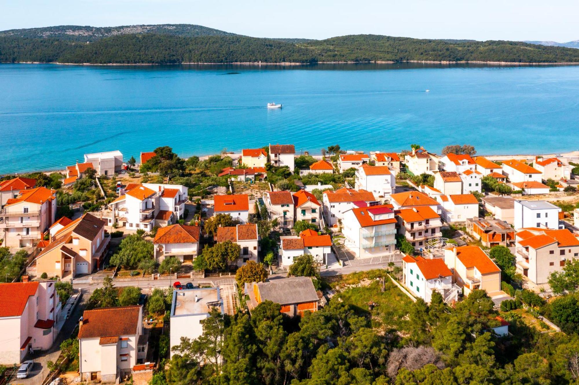 Danica Luxury Seaside Apartment Шибеник Екстер'єр фото