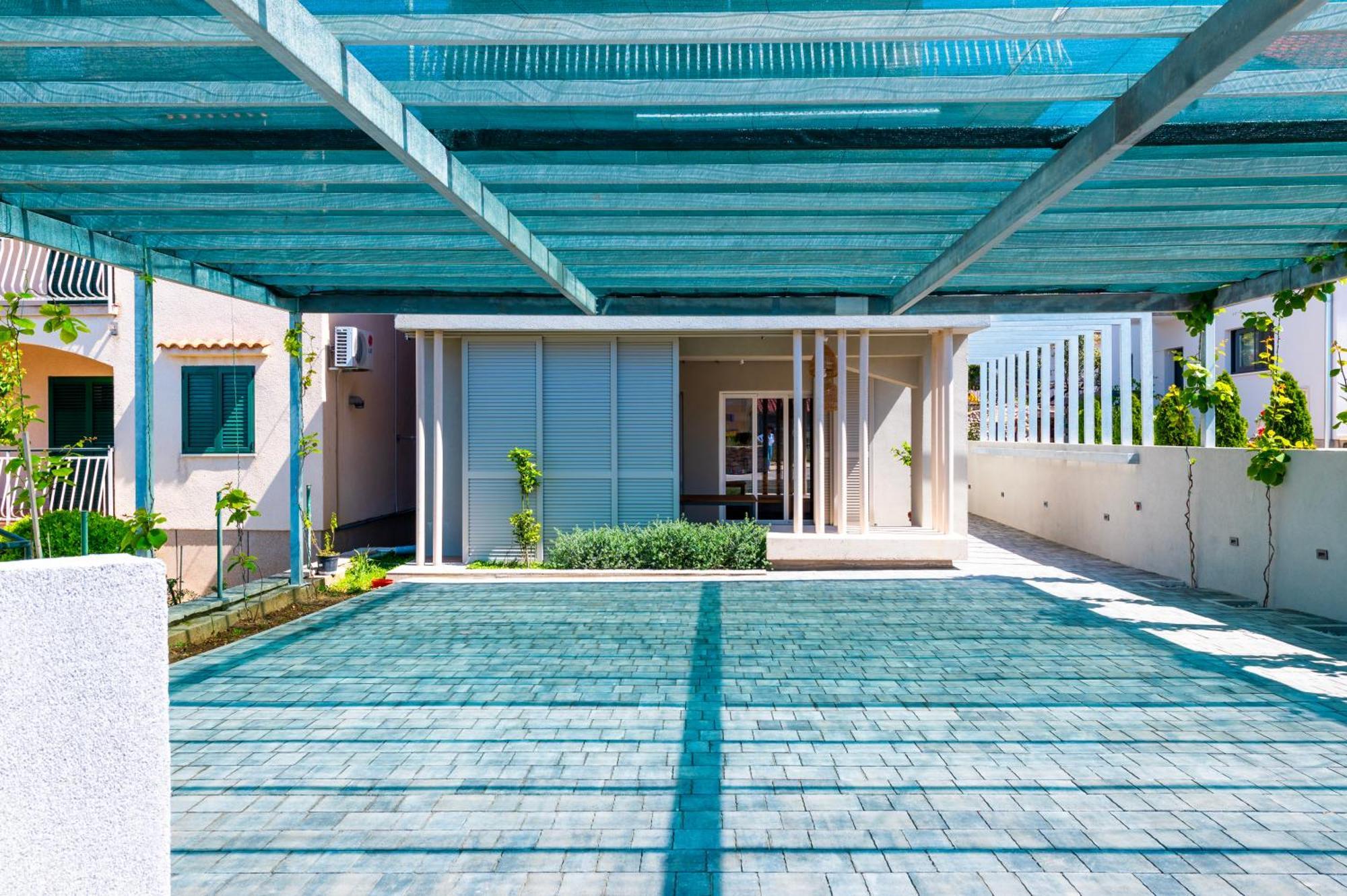 Danica Luxury Seaside Apartment Шибеник Екстер'єр фото